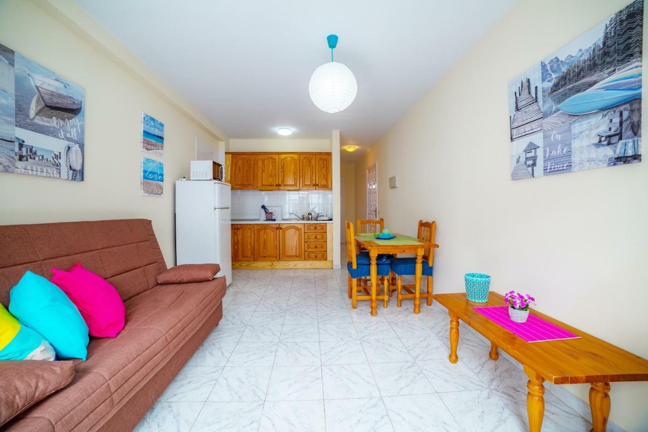 Positive Apartment *